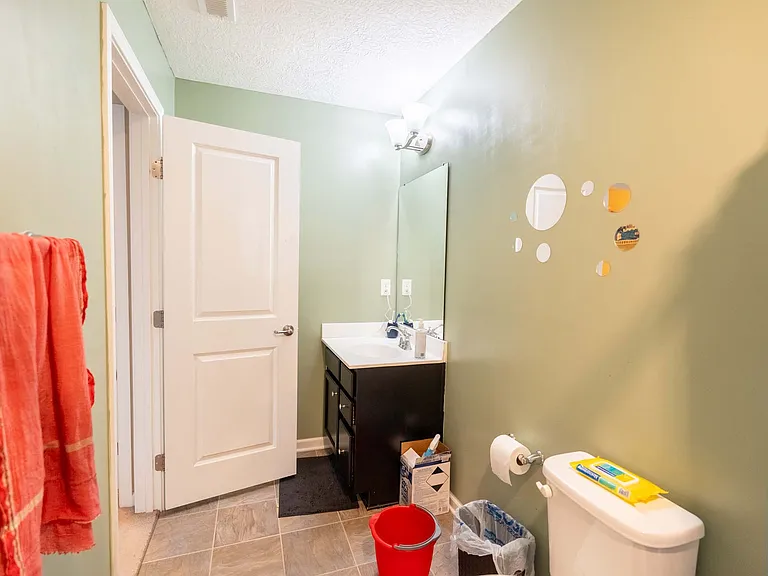 6106 Brandon Dr — Photo 15