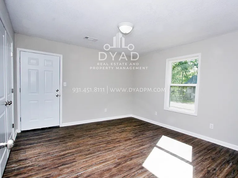 1301 Cumberland St — Photo 2