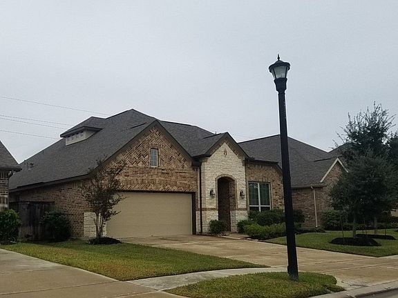 3rd image of 10518 Hartfield Bluff Ln
