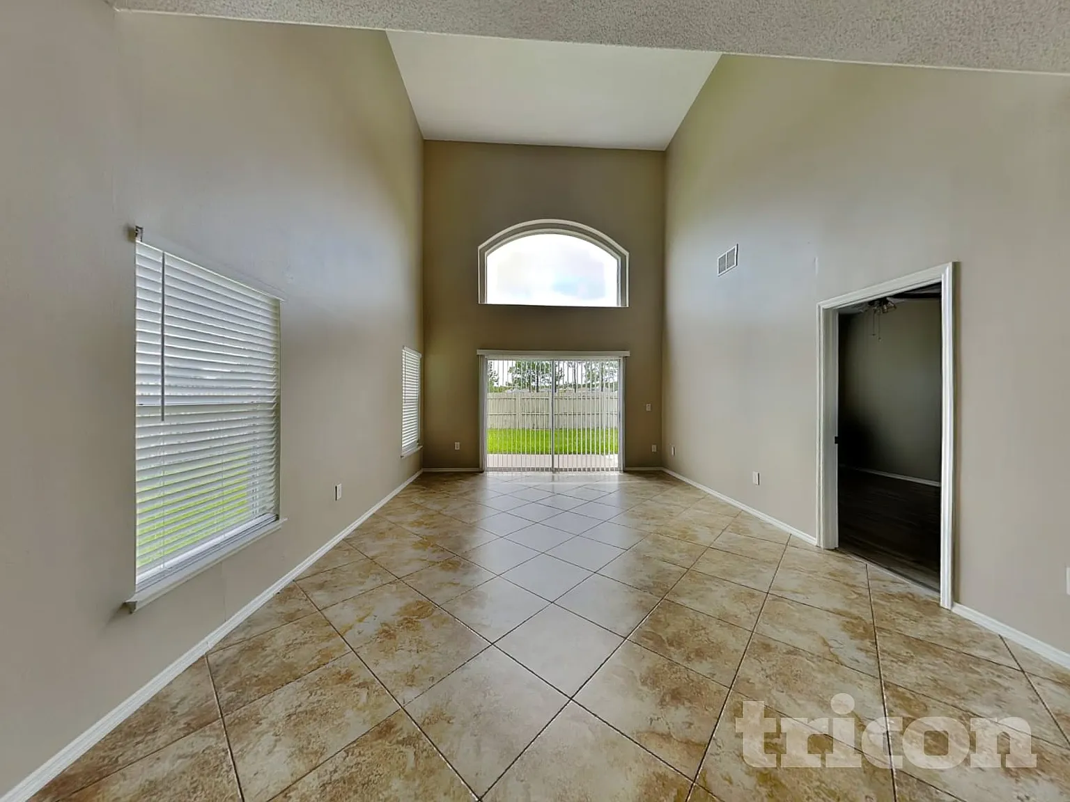 1708 Meadow Pond Way Orlando FL — Photo 3
