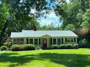 483 Seavy St, Senoia, GA 30276