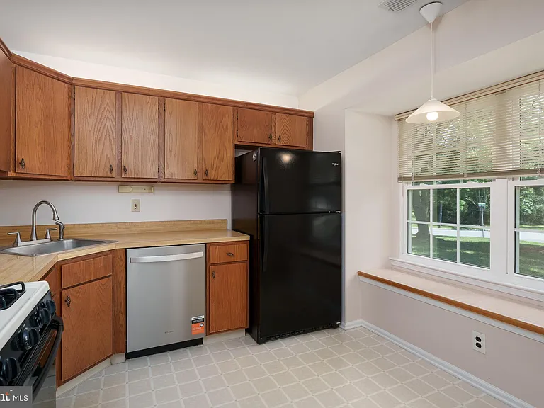 11 Abelia Ct — Photo 14