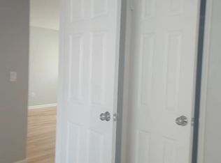 18 Steven St APT A, West Hartford, CT 06110