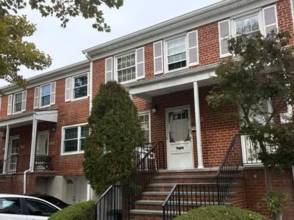6231 Douglaston Parkway #15, Douglaston, NY 11362
