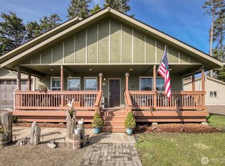 247 Fisher Avenue NE, Ocean Shores, WA