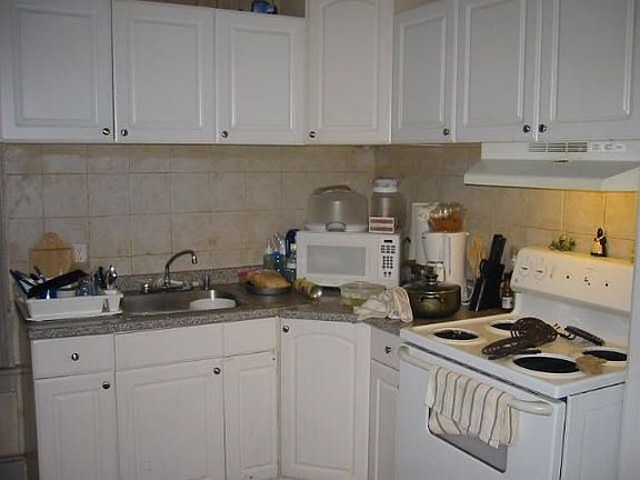 Apt. Kitchen 