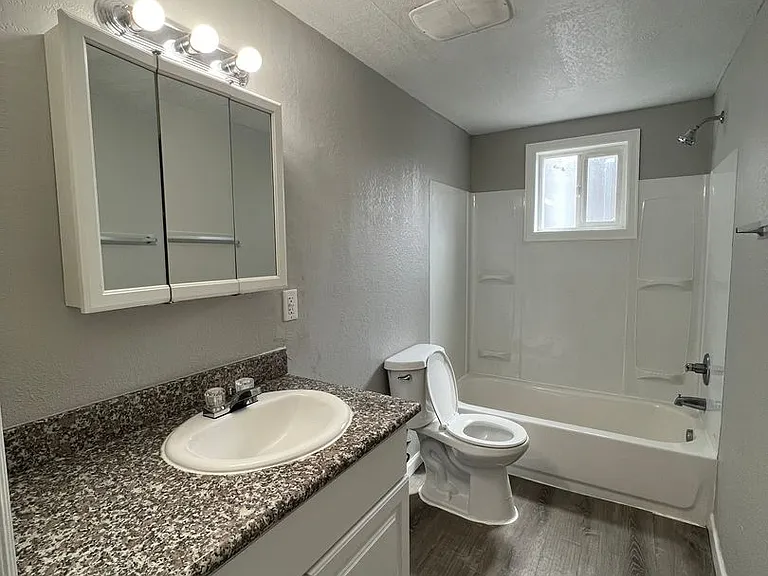 Anchor Apartments — Photo 15