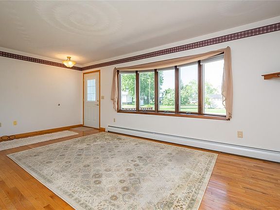4th image of 17796 180th St