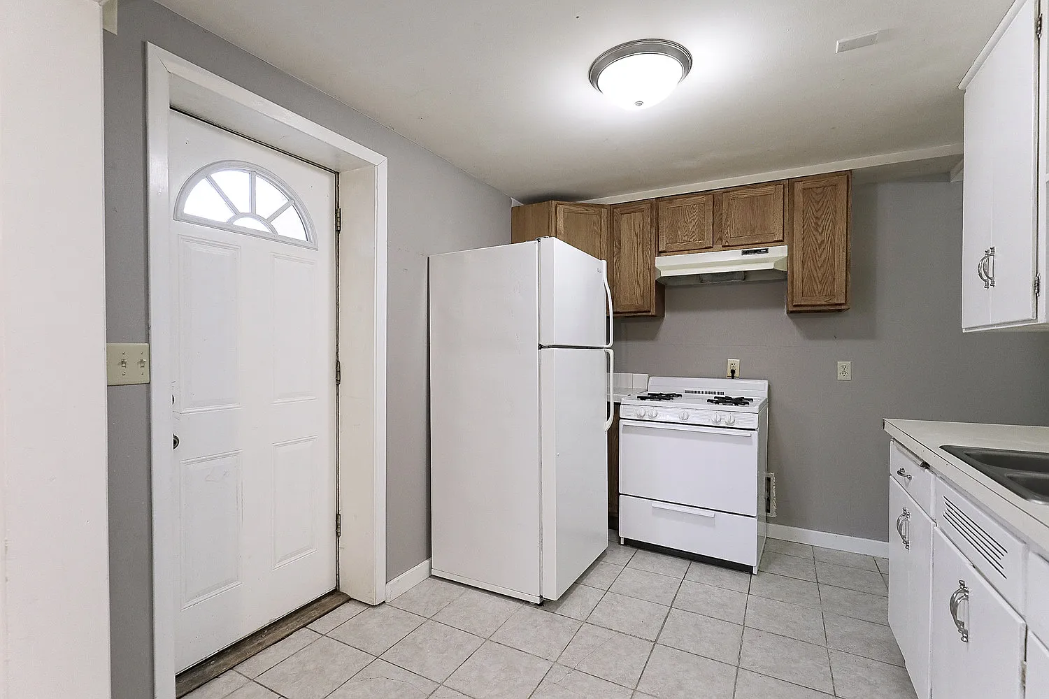 2 bed, 607 sqft, $719 — Photo 3