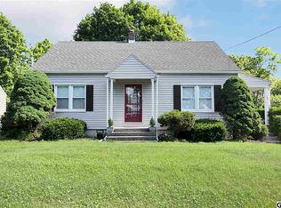 127 W I St, Carlisle, PA