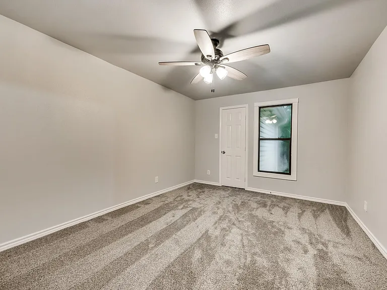 408 S Adams St — Photo 7