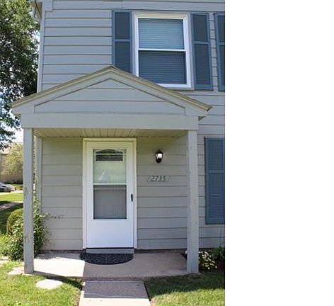 2nd image of 2735 Fox Hollow Ct