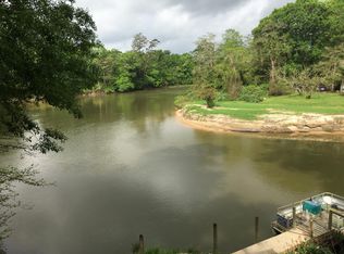 23555 Fletcher Isle Rd, Ponchatoula, LA 70454