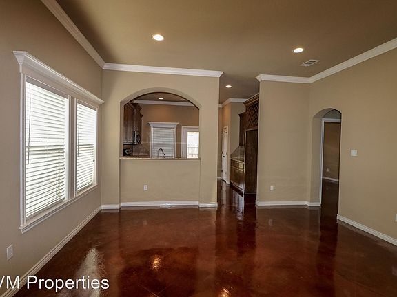 4th image of 3013 Silver Saddle Dr