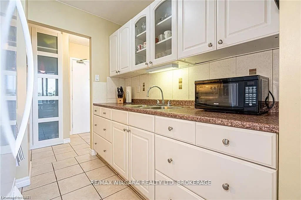 2 bed, $1,850 — Photo 4