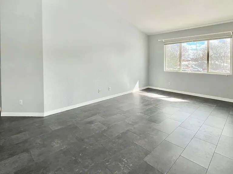 4145 E 119th Pl — Photo 6