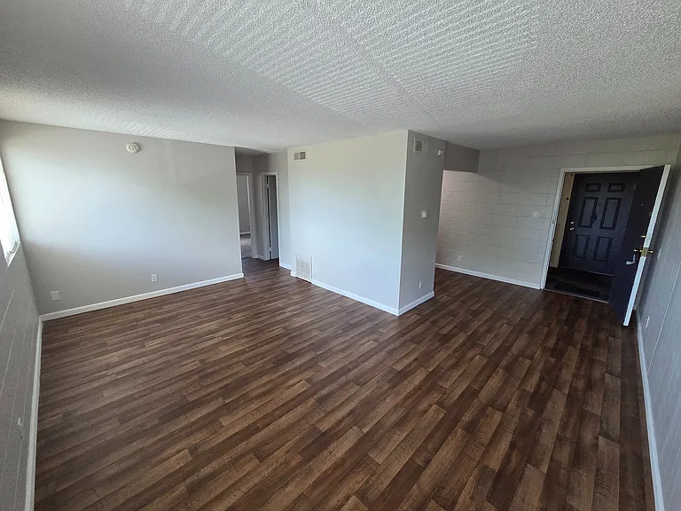 Campus View Apartments — Photo 55