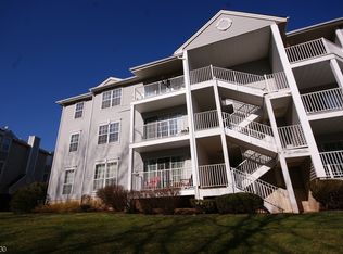 101 Rachel Ct #4514, Franklin Park, NJ