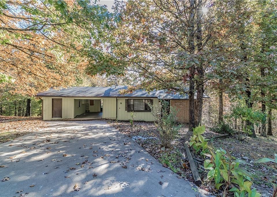 1st image of 31 Hoyer Ln