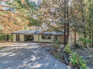 31 Hoyer Ln, Bella Vista, AR 72714