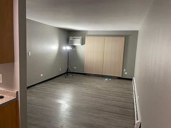 5th image of 750 Court Of Birch APT 4