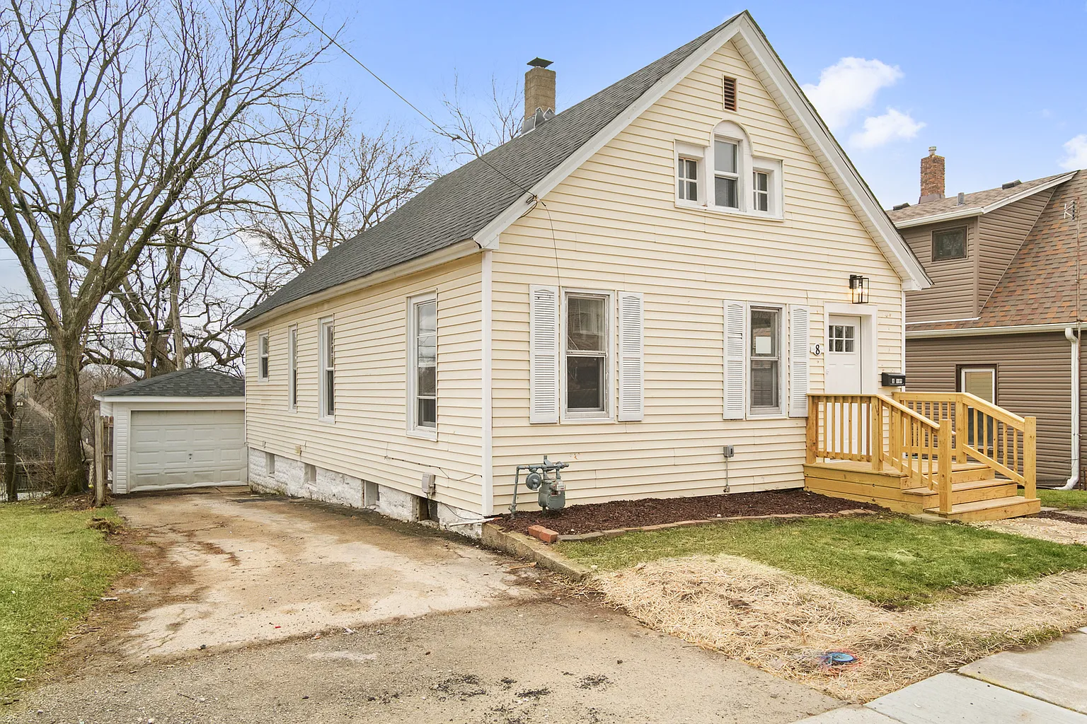 8 Ivy St photo 1