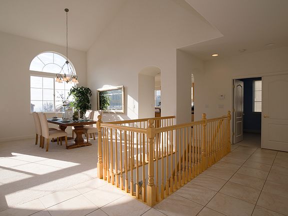 4th image of 9 Monte Vista Way