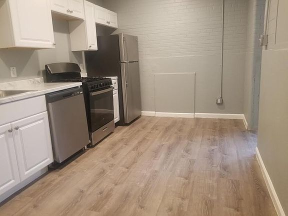 5th image of 345 6th St #302