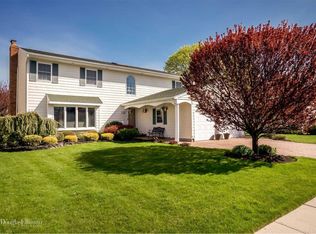 493 Benito St, East Meadow, NY 11554