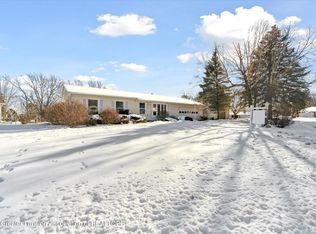 2204 Hilltop Dr, Lansing, MI 48917