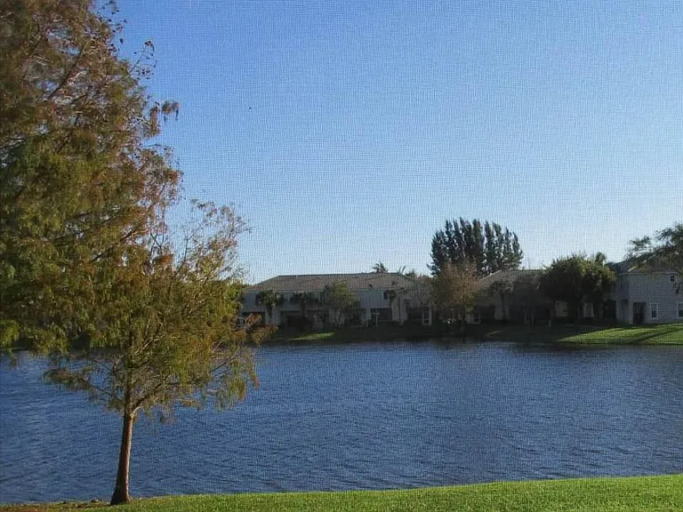 4616 Palmbrooke Cir — Photo 19