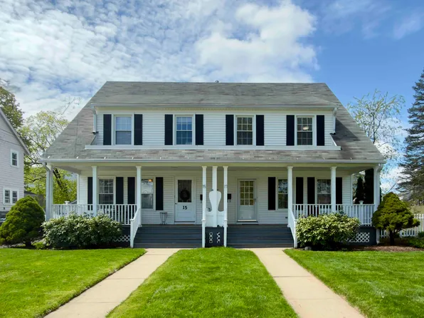 15 Washington Cir #17, West Hartford, CT 06119