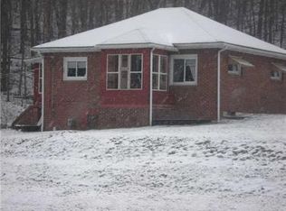 256 Big Knob Rd, Rochester, PA 15074