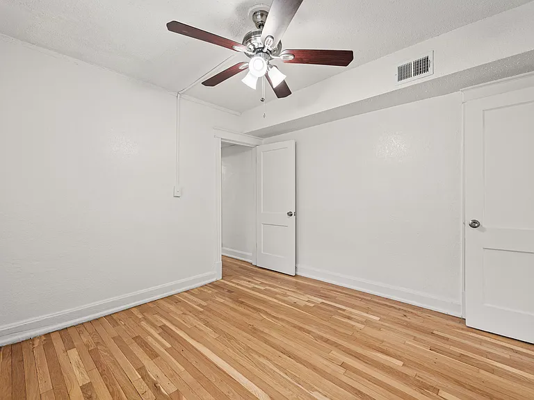 3700-3706 Washington St #507-509 — Photo 55