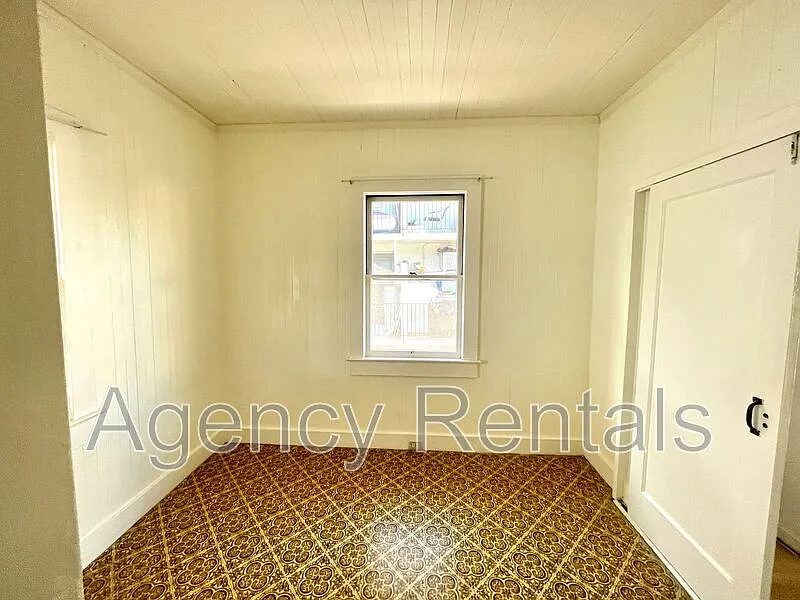 2 bed, 1.0 bath, 550 sqft, $1,500 — Photo 4
