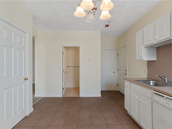 3rd image of 240-242 Atwells Ave #2