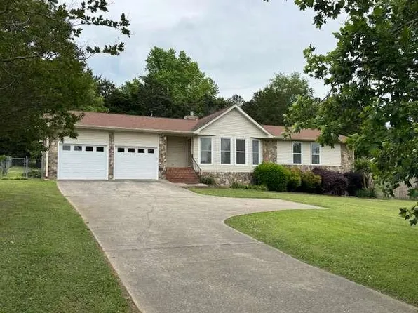 462 Oakwood Dr, Cedartown, GA 30125