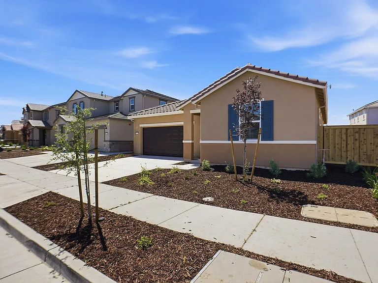 16047 Pirates Cove Ln — Photo 23