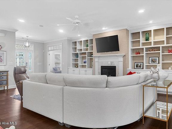 4th image of 2440 Meridian Road NE