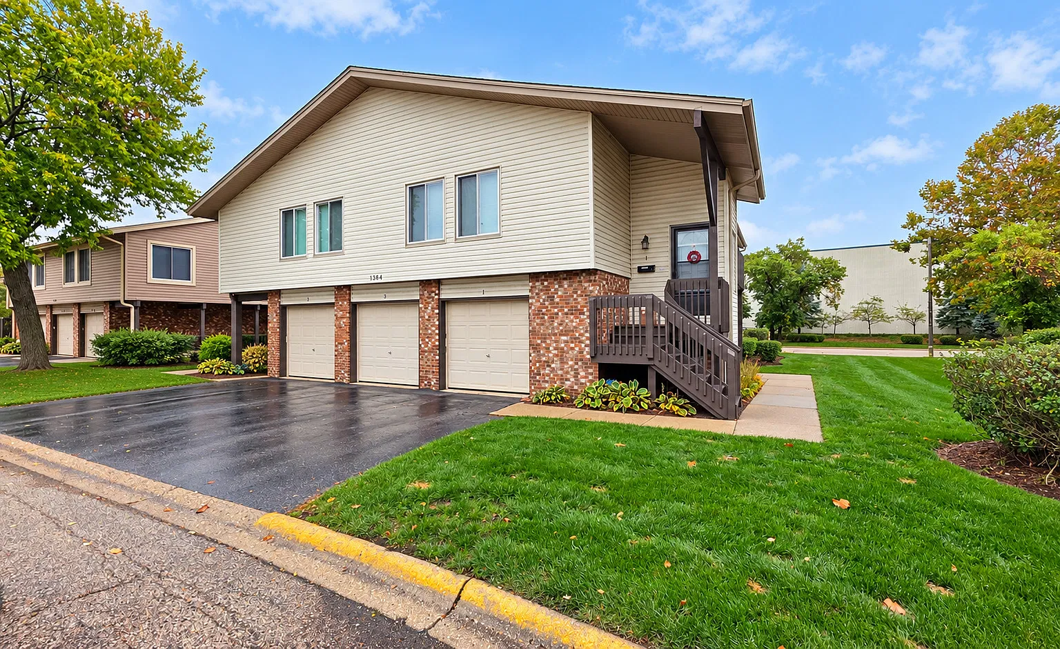 3 bed, 1.5 bath, $2,300 — Photo 1