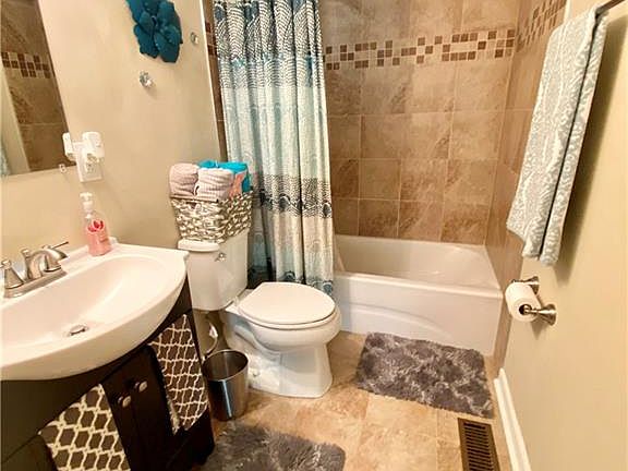 5th image of 5106 Tiffanywoods Ct