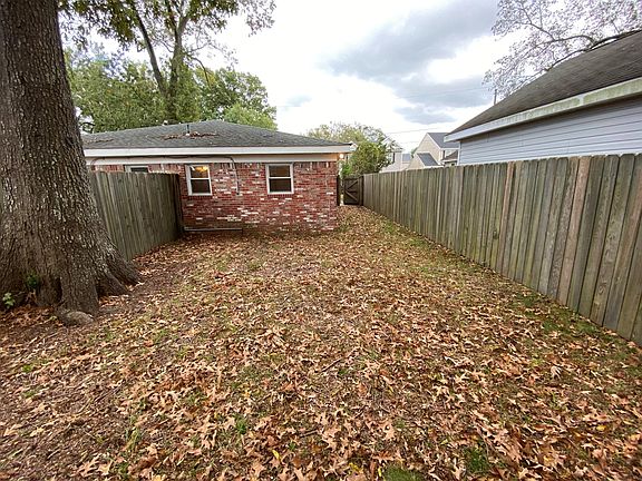 4th image of 8919 Plymouth St #A