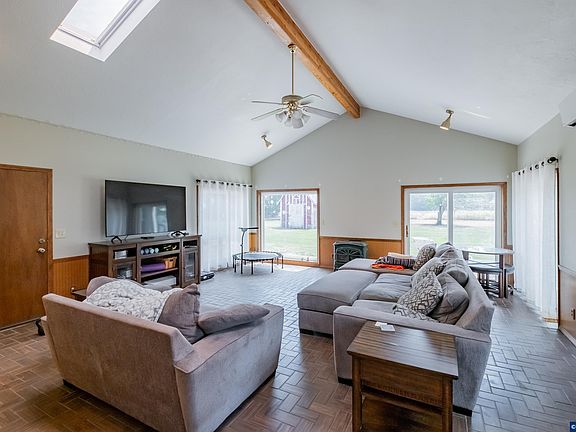5th image of 2654 Adams Ln SE