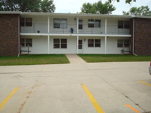 2214 Superior Ave — Photo 13