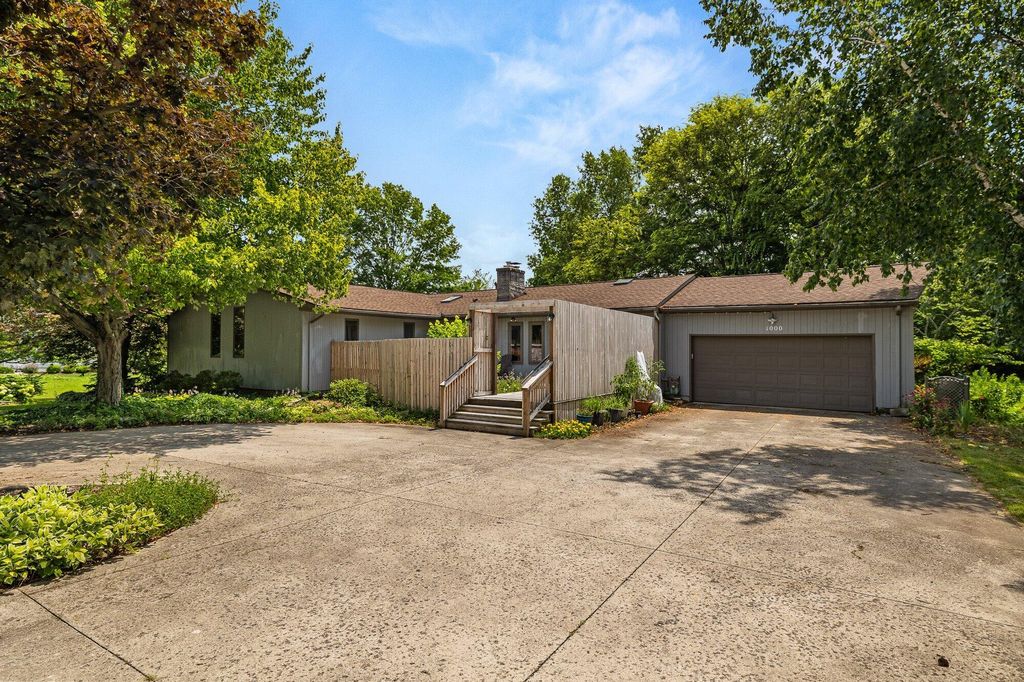 Real estate listing image