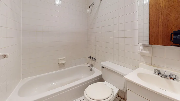 Rented by Bond New York | media 20