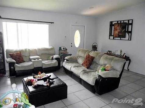 5th image of 9845 NW 25th Ter
