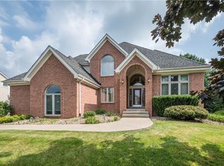 170 Pinehurst Dr, Cranberry Township, PA