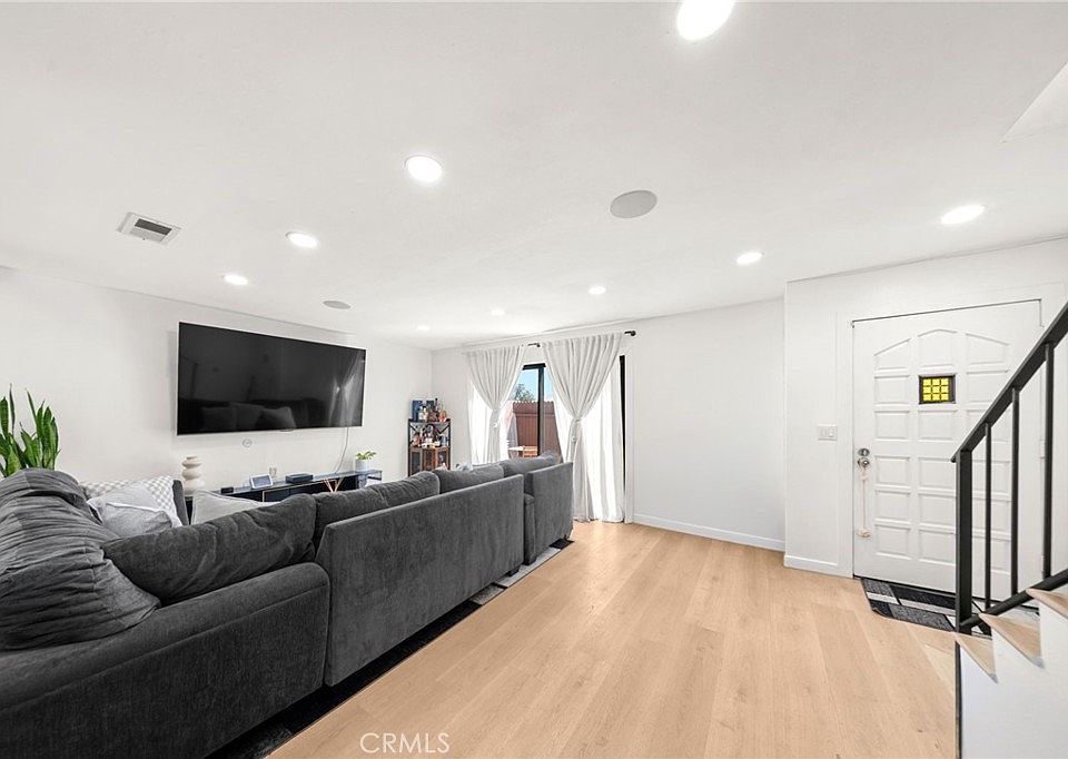 1st image of 2729 Central Ave #H