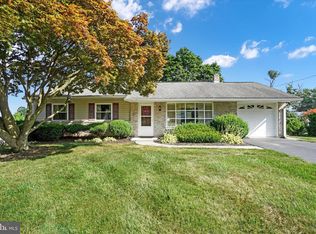 320 Ruth Dr, York, PA 17403